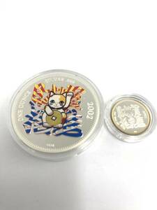 【K】2002年　シルバー999　1オンス　ウガンダ　招き猫 カラーコイン　コレクション　銀貨　長期保管品　【2663】
