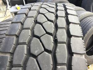 R606 ★275/80R22.5 BRIDGESTONE M801 2019年製 の1本タイヤでの出品です。★領収書可★送料無料です★