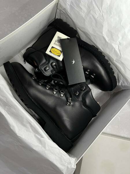 1piu1uguale3 mountain boots 伊製 AKM レザー マウンテンブーツ 新品 未使用 26.5 26 参考定価 71400 デニム wjk FIXER