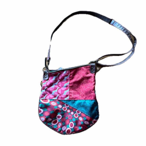 デシグアル　desigual ショルダー　バッグ　ストラップ交換