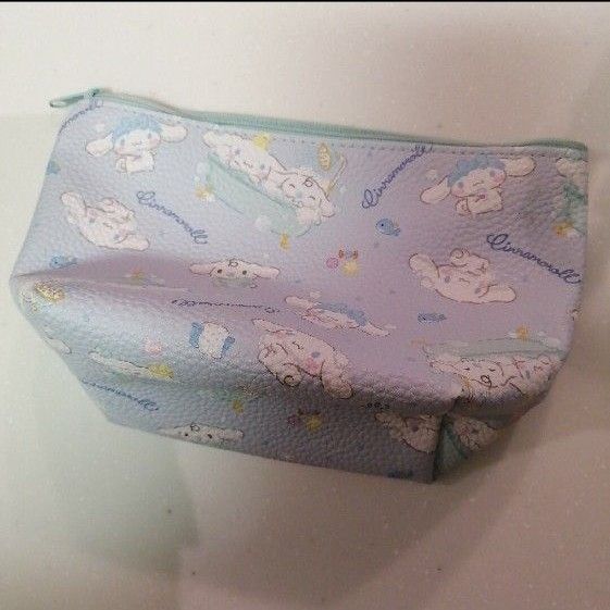 Sanrio サンリオ シナモンロール コスメポーチ