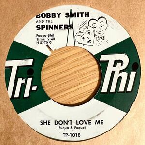 【45】Doowop特集 美品 BOBBY SMITH & THE SPINNERS / SHE DON'T LOVE ME/ 7inch EP 60s 50s oldies / soul MOTOWN R&B OLDIES DOO WOP