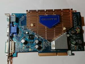 GIGABYTE GeForce 7600GS AGP 256MB GV-N76G256D-RH　動作可　ジャンク