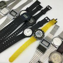 ジャンク ブランド 腕時計 他 27点以上 まとめ セット 大量 CASIO GUCCI Dior YSL クォーツ ソーラー ベルトパーツ 尾錠 他 AD0785_画像3