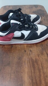 NIKE　SB　スニーカー　used