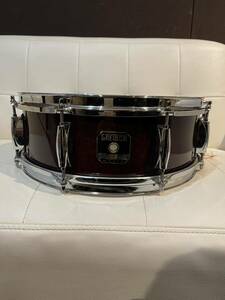 Gretsch RN-0514S Renown Maple 5x14 Snare Drum Dark Walnut