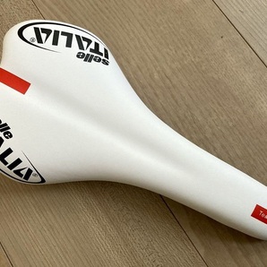 ★1点のみ 未使用 SELLE ITALIA SL Team Edition 白赤 即決の画像2