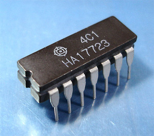 日立 HA17723P (可変電圧レギュレータ・セラミックPKG)[4個組].a