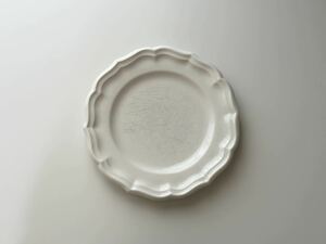 フランス　アンティーク　皿　Gien ジアン　/ 白釉の花リムプレート　平皿プレート　