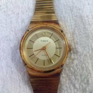 TIMEX Q wristwatch 