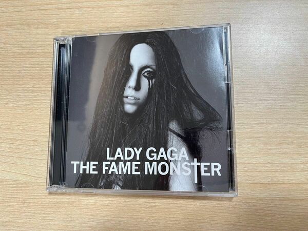 LADY GAGA THE FAME MONSTER