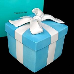 * прекрасный товар * Tiffany Tiffany&Co. голубой box голубой bow лента бардачок L размер коробка есть редкий редкость 