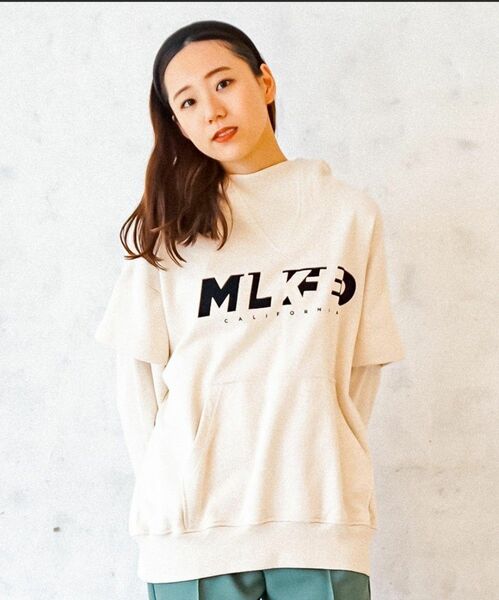 ミルクフェド　LAYERED SLEEVE SWEAT HOODIE　パーカー