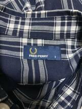 【送料無料】FRED PERRY（フレッドペリー）の長袖ボタンダウンシャツ　Sサイズ　_画像3