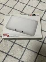 ニンテンドー3DS LL ホワイト　箱、説明書一式　　※本体はありません。_画像1