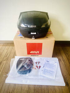 ★未使用品有★スペアキー3本付★ GIVI B37NT モノロックケース 未塗装ブラック/ TECHスモークレンズ [37L] type B37 BLADE