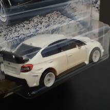 ホットウィール 2016 SUBARU WRX STi 白 スバル　インプレッサ ミニカー Brembo PIAA ラリーカー FAST＆FURIOUS × HOT WHeeLs コラボ　_画像6