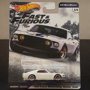 ホットウィール 69 FORD MUSTANG BOSS 302 ロールバー入り ワイルドスピード ムスタング ミニカー FAST＆FURIOUS × HOT WHeeLs コラボ