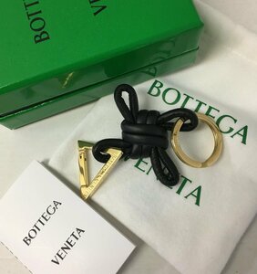 ◆ボッテガヴェネタ BOTTEGA VENETA　トライアングル キーホルダー キーホルダー 美品箱完備　レザー