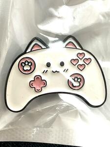 新品/ピンバッジ　ゲームコントローラー 猫/ピンバッチ ピンバッヂ お洒落 カワイイ レトロ 匿名無料発送　追跡番号あり