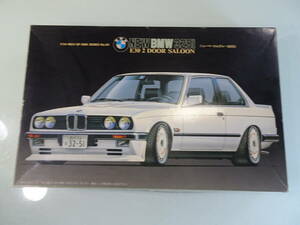 NEW　BMW　325i　E30　２ドアサルーン1/24　プラモデル　ジャンク現状　昭和レトロ　当時物