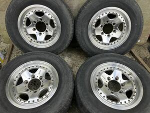 BERG 日本製 マルチピース 15インチ 6.5J PCD139.7 6穴 ET29 グッドイヤー 215/70R15 4本