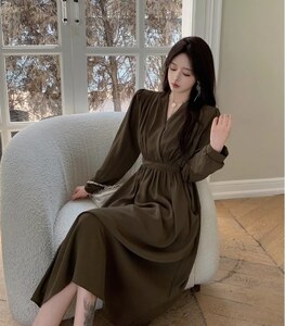 韓国スタイル☆スリムフィットヒップカバー☆ミッドスプリットドレス サイズL