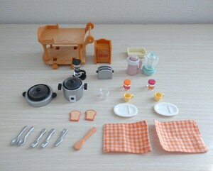 シルバニアファミリー キッチン家電セット お家家具 食材 食器 鍋 小物 おもちゃ 