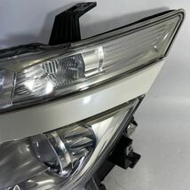 M　39-1-1エルグランド 前期 E52 TE52 HID 左 100-23009 ヘッドライト _画像6