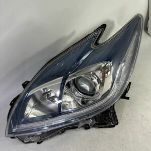 M　10-5-3プリウスPHV 　後期 ZVW35 打刻X　ブルー　47-52 HID 左ヘッドライト 