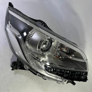 M　36-4-2未使用　デイズルークス　前期　B21A B11A 100-67053 HID ヘッドライト 