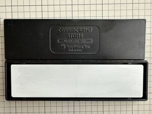 spyderco 302UF Bench Stone Ultra　Fine 高品質セラミック仕上げ砥石(#2000相当)