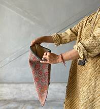 インド アンティーク 刺し子 ハンドメイド ポーチ カバン 鞄 手縫い カンタ アンティーク ヴィンテージ　バッグ　カンタキルト　キルト　e_画像3