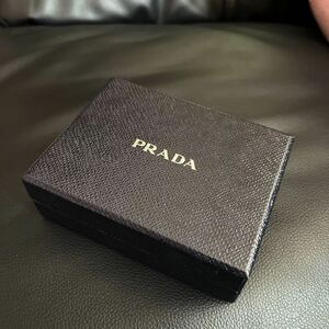 新品未使用　PRADA 空箱 プラダ