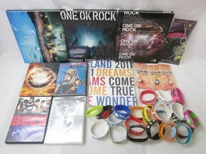 【同梱可】中古品 アーティスト ONE OK ROCK MAN WITH A MISSION 他 フォトブック ラバーバンド DVD 等 グッズセット