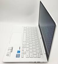 【送料無料】美品 LG gram 13Z970-ER33J Core i3搭載 メモリ8GB増設済み 13インチでわずか840gの超軽量ノートPC_画像3