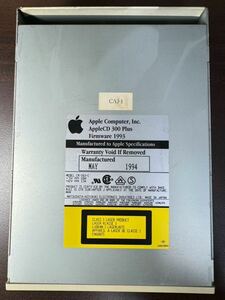 Apple Performa575 より取り外した SCSI接続 CD-ROMドライブ AppleCD 300 Plus オールドマック LC575 動作未確認 ジャンク
