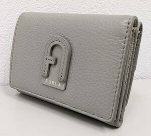 【565】FURLA　フルラ　レザー　折り畳み　財布　グレー　コインケース付　カードケース付　レディース　女性　小物