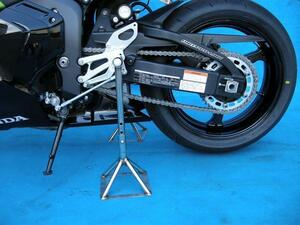 TRIUMPH step stand T595 Daytona Speed Triple Street Triple 675 765 RS T100 T120 T140 Bonneville Tiger 