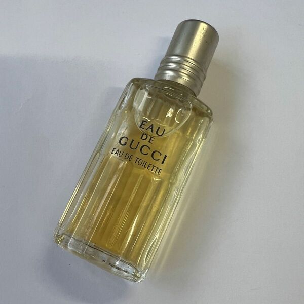 gucci 香水　5ml 9割