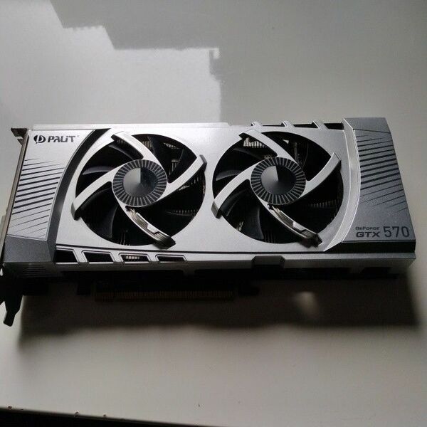 キレイめ GeForce GTX570