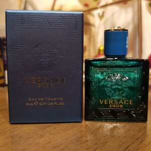 ヴェルサーチ VERSACE エロス　5ml ミニ香水エロス EDT