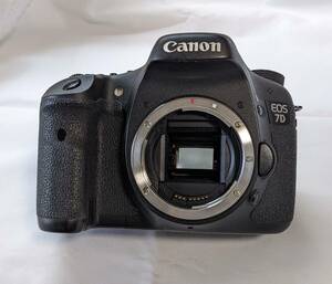 【キヤノン　デジタル一眼レフカメラ】Canon EOS 7D ボディのみ　中古