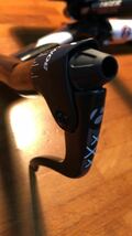 Bontrager RaceLite エアロハンドル＋XXXエアロバーブレーキレバー＋10X2シフターセット_画像2