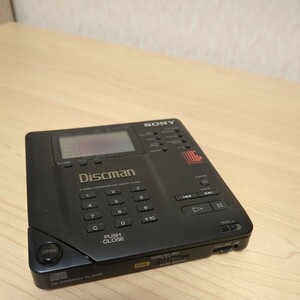 送料無料　SONY ソニー ポータブルCDプレイヤー Discman ディスクマン D-350　動作未確認ジャンク