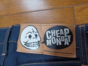 CHEAP MONDAY W31(平置き37cm) スキニー 美品 イタリア製 