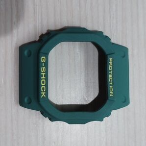 レア CASIO G-SHOCK DW-5600E ベゼル 緑 グリーン 黄文字 未使用品
