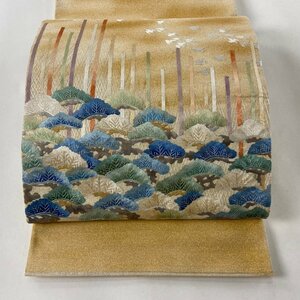 袋帯 逸品 落款 熊谷好博子 松 千鳥 金糸 箔 薄オレンジ お太鼓柄 正絹 【中古】