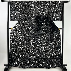 付下げ 身丈164cm 裄丈63cm S 袷 花柄 幾何学 絞り 黒 正絹 美品 秀品 【中古】