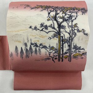 名古屋帯 美品 秀品 落款 山科春宣 風景 樹木 金彩 縮緬 ピンク 正絹 【中古】